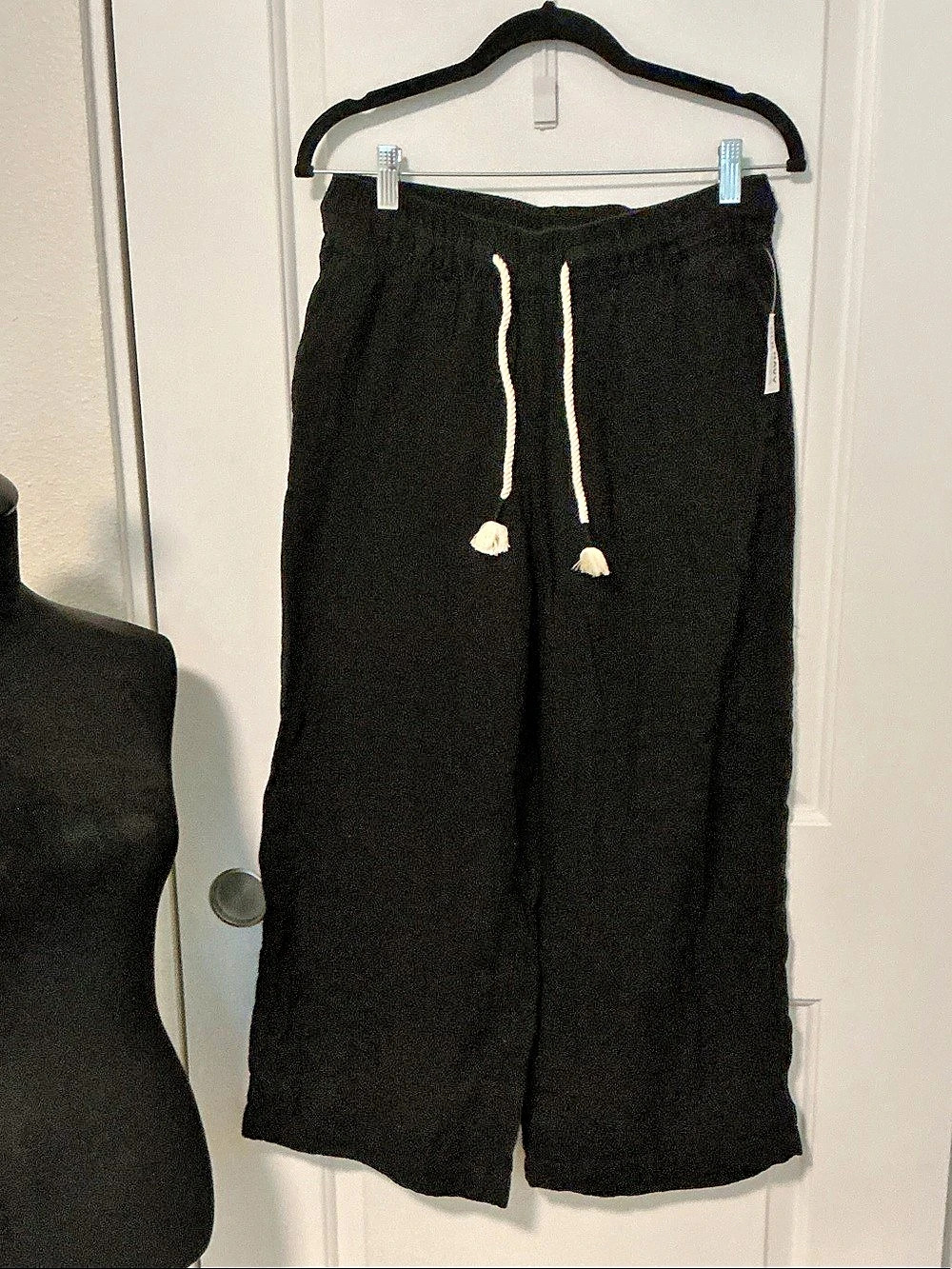 Old Navy High-Waisted Crinkle Gauze Super Wide-Leg Pants Black Medium NWT